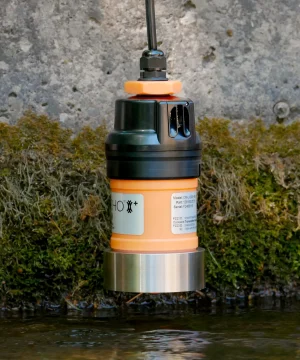 TRUE ECHO Plus Radar Suspended Above Water